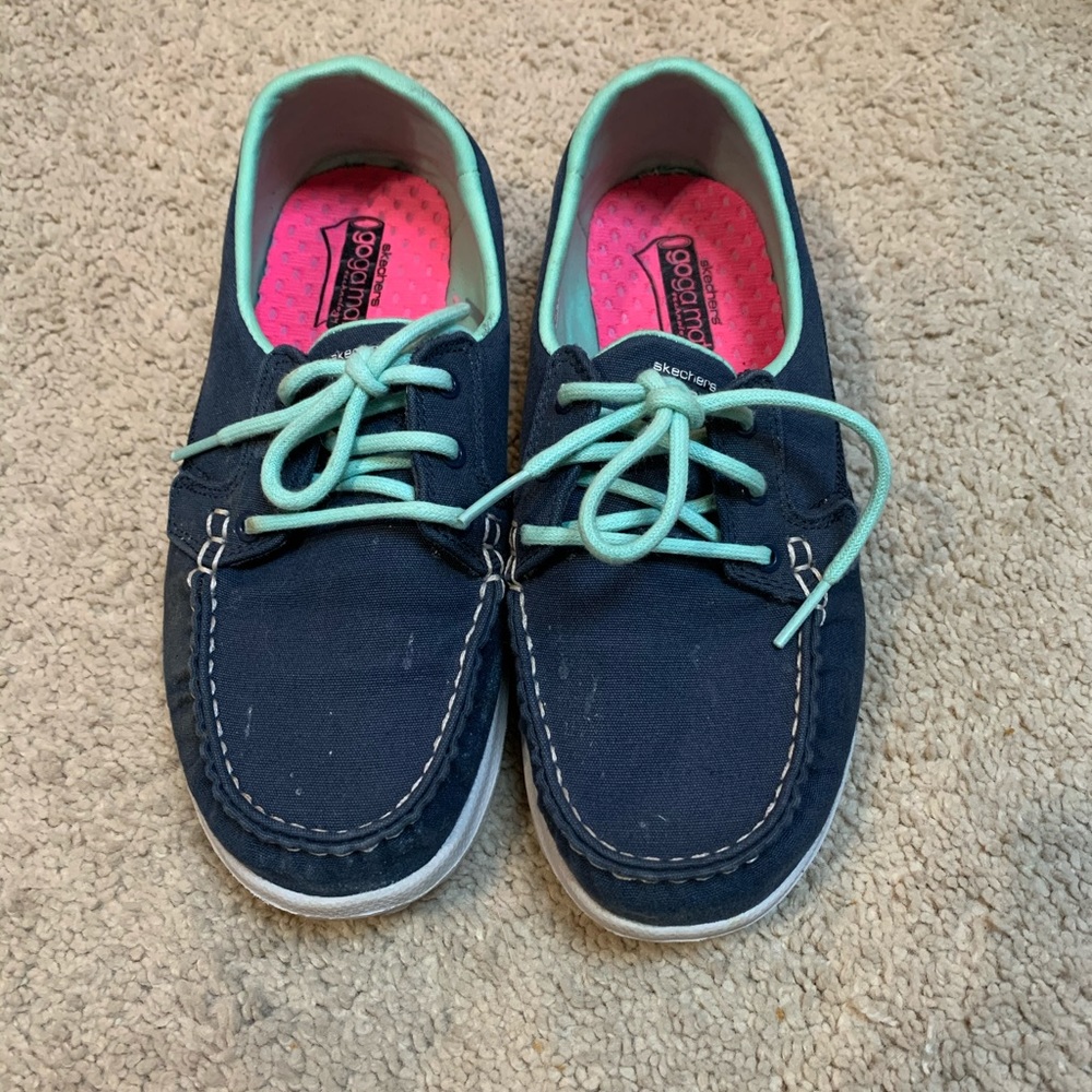 Sketchers gogomat on the go shoes size 6.
